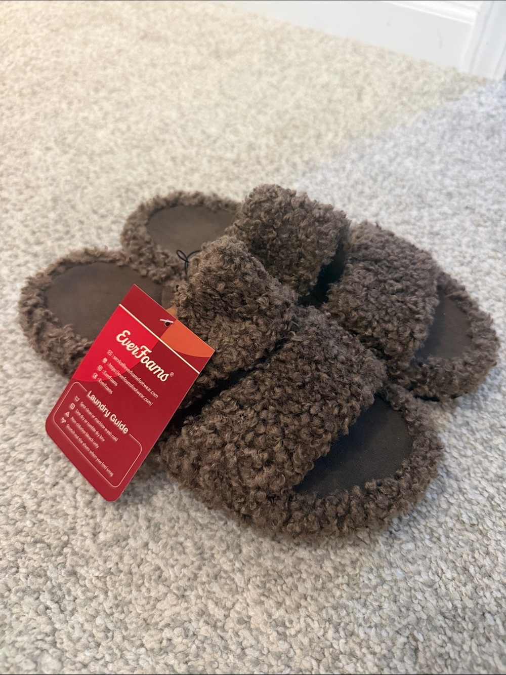 EverFoams Fuzzy Slide Slippers in Chocolate Brown